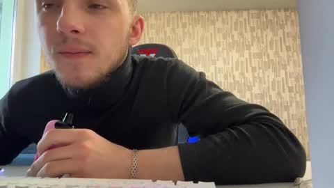 Golden boyyy21 online show from 02/08/25, 11:01