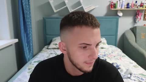 Golden boyyy21 online show from 11/07/25, 12:38