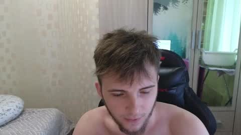 Snapshot of golden_boyyy21 chatting on 04/11/26, 03:27 Golden boyyy21 online show from 04/11/26, 03:27