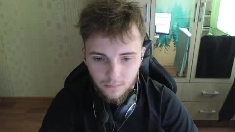 Snapshot of golden_boyyy21 chatting on 04/20/26, 09:56 Golden boyyy21 online show from 04/20/26, 09:56