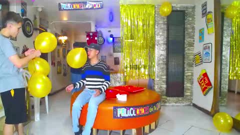 GOLDENJOI online show from 03/04/25, 11:40