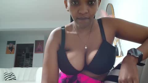 goldenmusexo online show from 04/13/26, 12:05