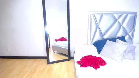 goldenn_ass1 online show from 11/13/25, 04:44