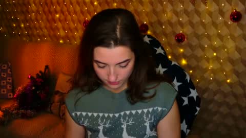 Snapshot of goldiehoshie chatting on 12/30/24, 02:19 goldiehoshie online show from 12/30/24, 02:19