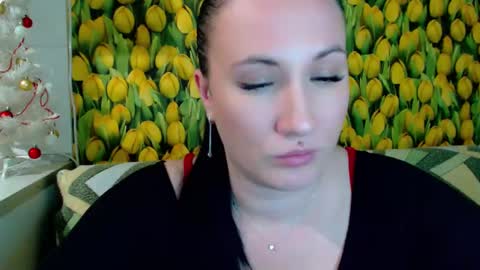 Snapshot of goldmoonn chatting on 01/21/25, 06:45 goldmoonn online show from 01/21/25, 06:45