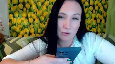 Snapshot of goldmoonn chatting on 01/25/25, 06:35 goldmoonn online show from 01/25/25, 06:35