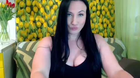 Snapshot of goldmoonn chatting on 03/08/25, 01:57 goldmoonn online show from 03/08/25, 01:57