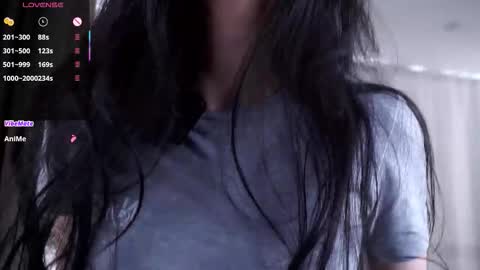 Snapshot of goldygrillz chatting on 10/17/25, 09:34 angel online show from 10/17/25, 09:34