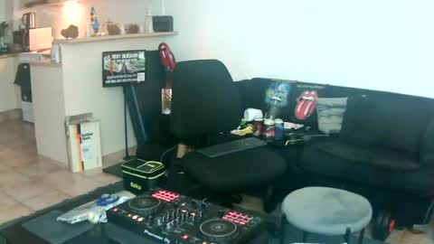 goldyguy011 online show from 06/15/26, 07:38