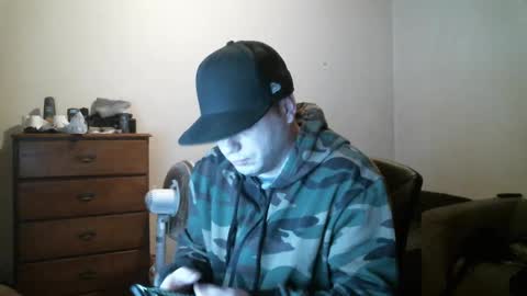 Snapshot of goleafzgo chatting on 01/16/25, 11:37 goleafzgo online show from 01/16/25, 11:37