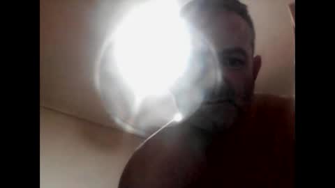 Snapshot of gonzalobilbaogon chatting on 12/24/24, 06:28 gonzalo online show from 12/24/24, 06:28