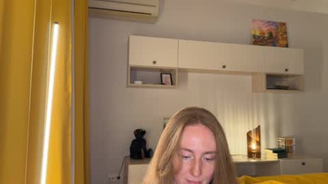 Polly online show from 10/31/25, 02:29