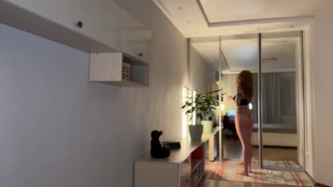 Polly online show from 11/21/25, 05:00