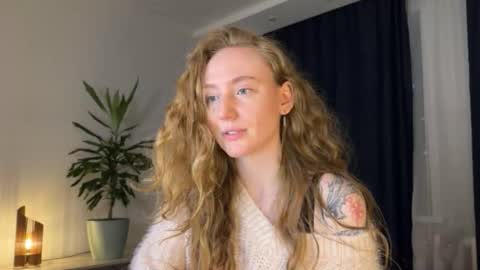 Polly online show from 02/15/26, 06:37