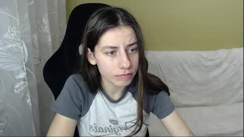 Snapshot of good__night chatting on 01/10/26, 07:04 Elizabeth Effie online show from 01/10/26, 07:04