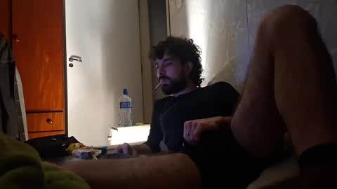 Isi online show from 11/08/25, 08:36