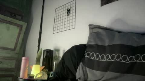 Snapshot of goodbatorboy chatting on 07/04/26, 01:01 goodbatorboy online show from 07/04/26, 01:01