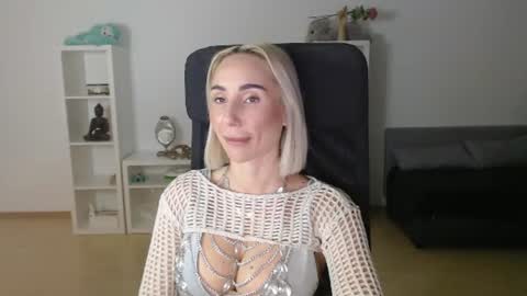 Snapshot of goodblondeno chatting on 07/02/26, 08:09 Natalie online show from 07/02/26, 08:09