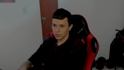 Snapshot of goodboy69i chatting on 11/12/25, 01:00 goodboy69i online show from 11/12/25, 01:00