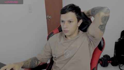 Snapshot of goodboy69i chatting on 11/23/25, 10:48 goodboy69i online show from 11/23/25, 10:48