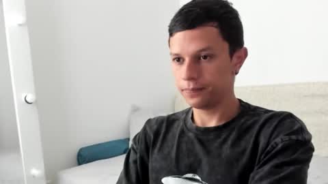 Snapshot of goodboy69i chatting on 01/11/26, 01:05 goodboy69i online show from 01/11/26, 01:05