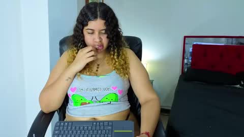 Snapshot of goodgirlxxxl chatting on 04/28/26, 02:27 Goodgirlxxxl online show from 04/28/26, 02:27