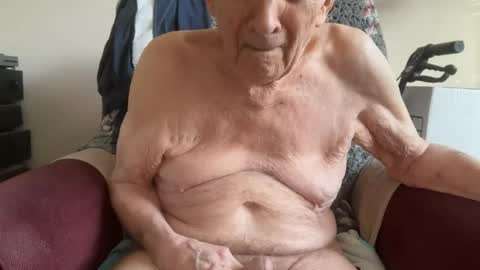 Sweet old guy online show from 06/28/26, 12:22