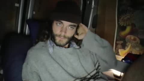 Snapshot of goodleek chatting on 10/26/25, 05:52 gooleek online show from 10/26/25, 05:52