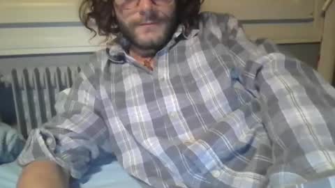 Snapshot of goodleek chatting on 11/25/25, 05:24 gooleek online show from 11/25/25, 05:24
