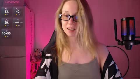 Snapshot of goodomen4u chatting on 03/07/26, 03:31 Klay online show from 03/07/26, 03:31