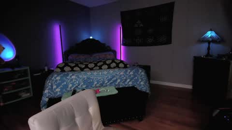 Snapshot of gooner_girl chatting on 01/21/25, 09:25 gooner_girl online show from 01/21/25, 09:25