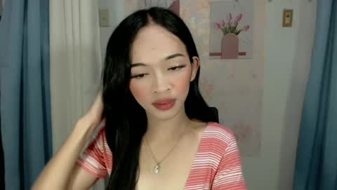 Snapshot of gorgeous_celestine chatting on 06/23/26, 06:06 tine online show from 06/23/26, 06:06