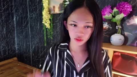 Snapshot of gorgeous_celestine chatting on 07/21/26, 03:53 tine online show from 07/21/26, 03:53