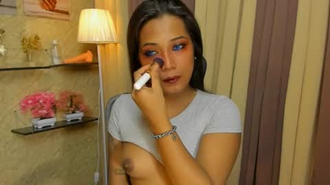 RIANA online show from 05/11/26, 04:48