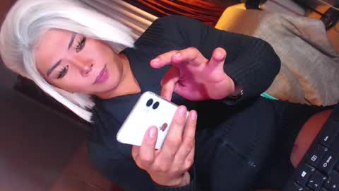 Snapshot of gorgeous_devilxxx chatting on 04/13/26, 03:34 Samantha online show from 04/13/26, 03:34