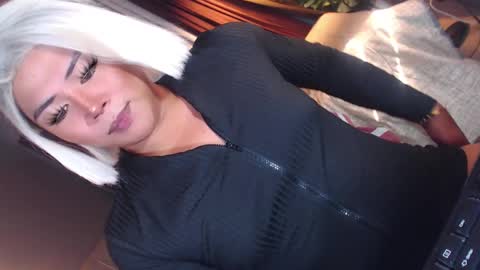 Snapshot of gorgeous_devilxxx chatting on 04/14/26, 06:52 Samantha online show from 04/14/26, 06:52