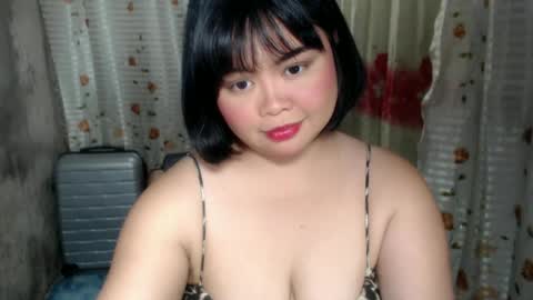 Snapshot of gorgeuos_mae chatting on 06/13/26, 06:17 MAE online show from 06/13/26, 06:17