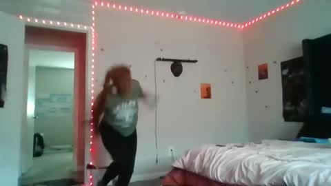 Snapshot of gotcake713 chatting on 03/21/26, 04:43 Sue Goddess online show from 03/21/26, 04:43