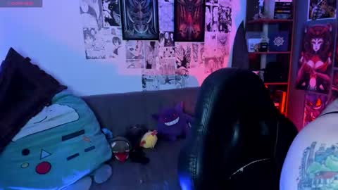 Snapshot of goth_stein chatting on 02/12/26, 03:12 Engel Please help me to reach 50 thumbs up online show from 02/12/26, 03:12