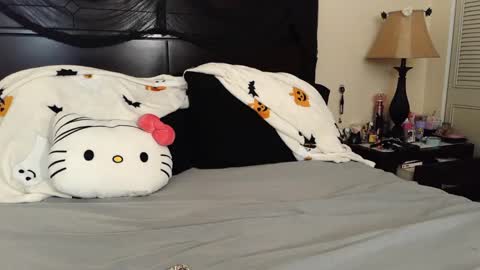 Snapshot of gothbaby305 chatting on 10/09/25, 08:29 gothbaby305 online show from 10/09/25, 08:29