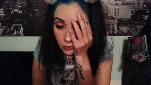 Snapshot of gothbaby305 chatting on 10/17/25, 07:44 gothbaby305 online show from 10/17/25, 07:44