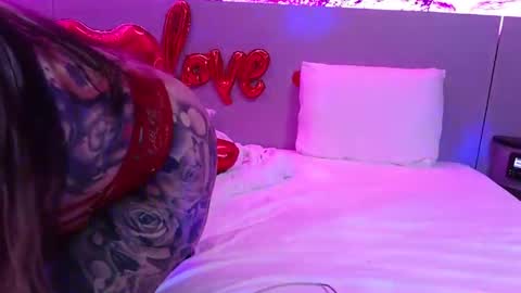 Snapshot of gothbaby305 chatting on 02/14/26, 06:10 gothbaby305 online show from 02/14/26, 06:10