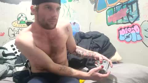 gothboityplz online show from 11/10/25, 09:19