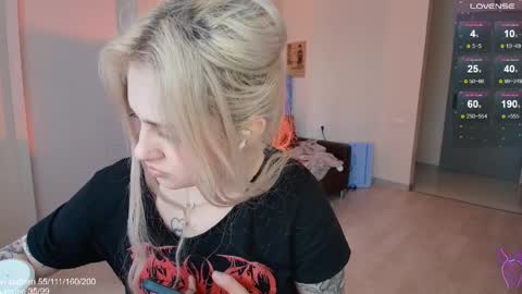 traumfrau Kira angel face devil eyes I SELL A LOT VIDEO IN GALLERY online show from 04/09/26, 02:00