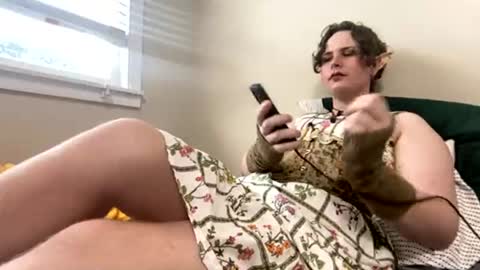 Doll online show from 06/18/26, 10:14
