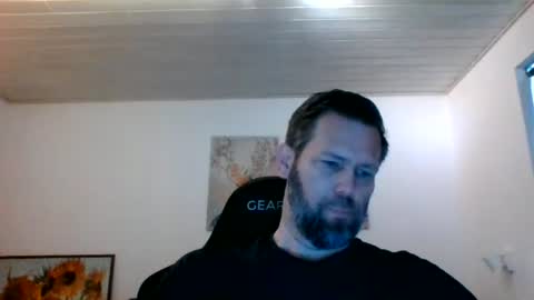 Snapshot of gottalop chatting on 06/21/26, 05:43 gottalop online show from 06/21/26, 05:43