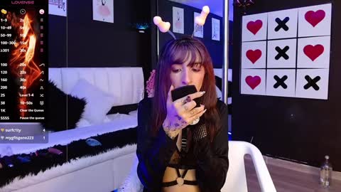 Meredith Alessandra online show from 01/21/25, 04:43