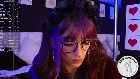 Meredith Alessandra online show from 01/29/25, 07:46