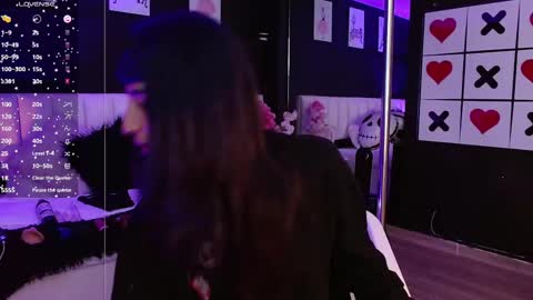 Meredith Alessandra online show from 02/19/25, 04:12