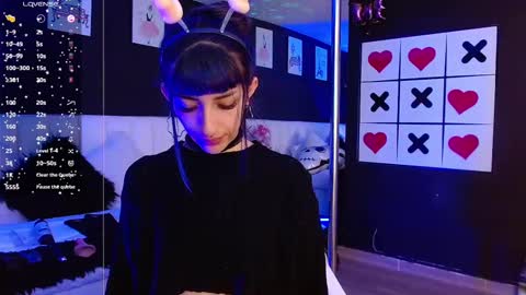 Meredith Alessandra online show from 02/28/25, 04:32